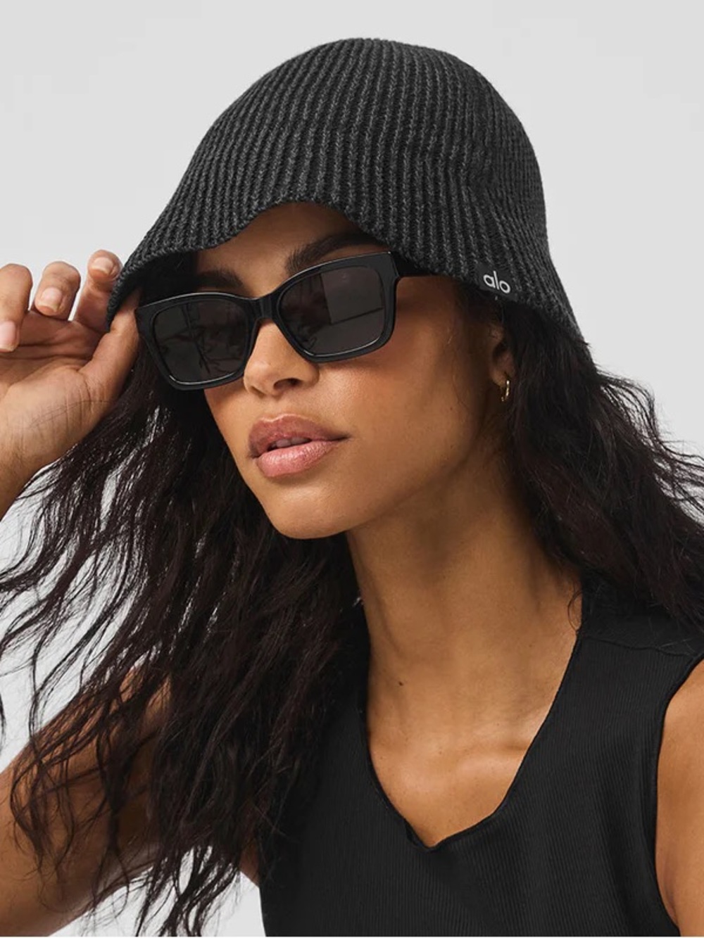 NWT Alo Yoga Denim Knit Cloche Black Anthracite Hat One Size